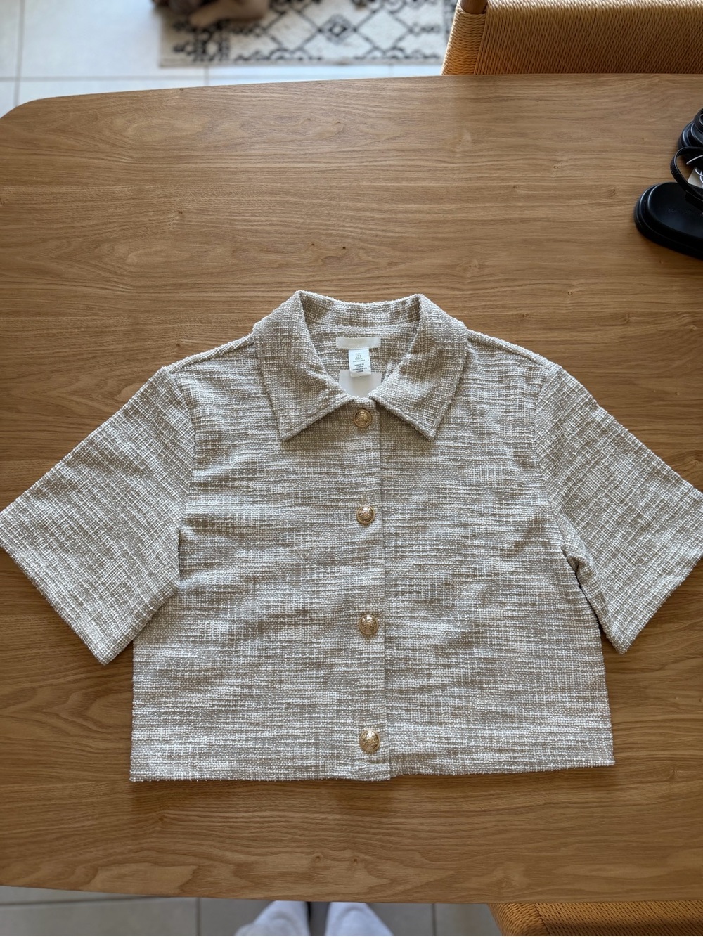 H&M Cropped Button Down Blouse